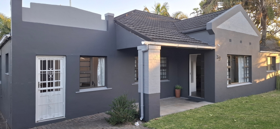 4 Bedroom Property for Sale in Berea Eastern Cape